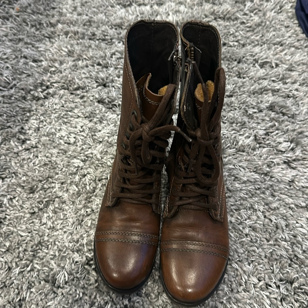 Steve Madden Troopa Boots in Cognac Leather size 5.5